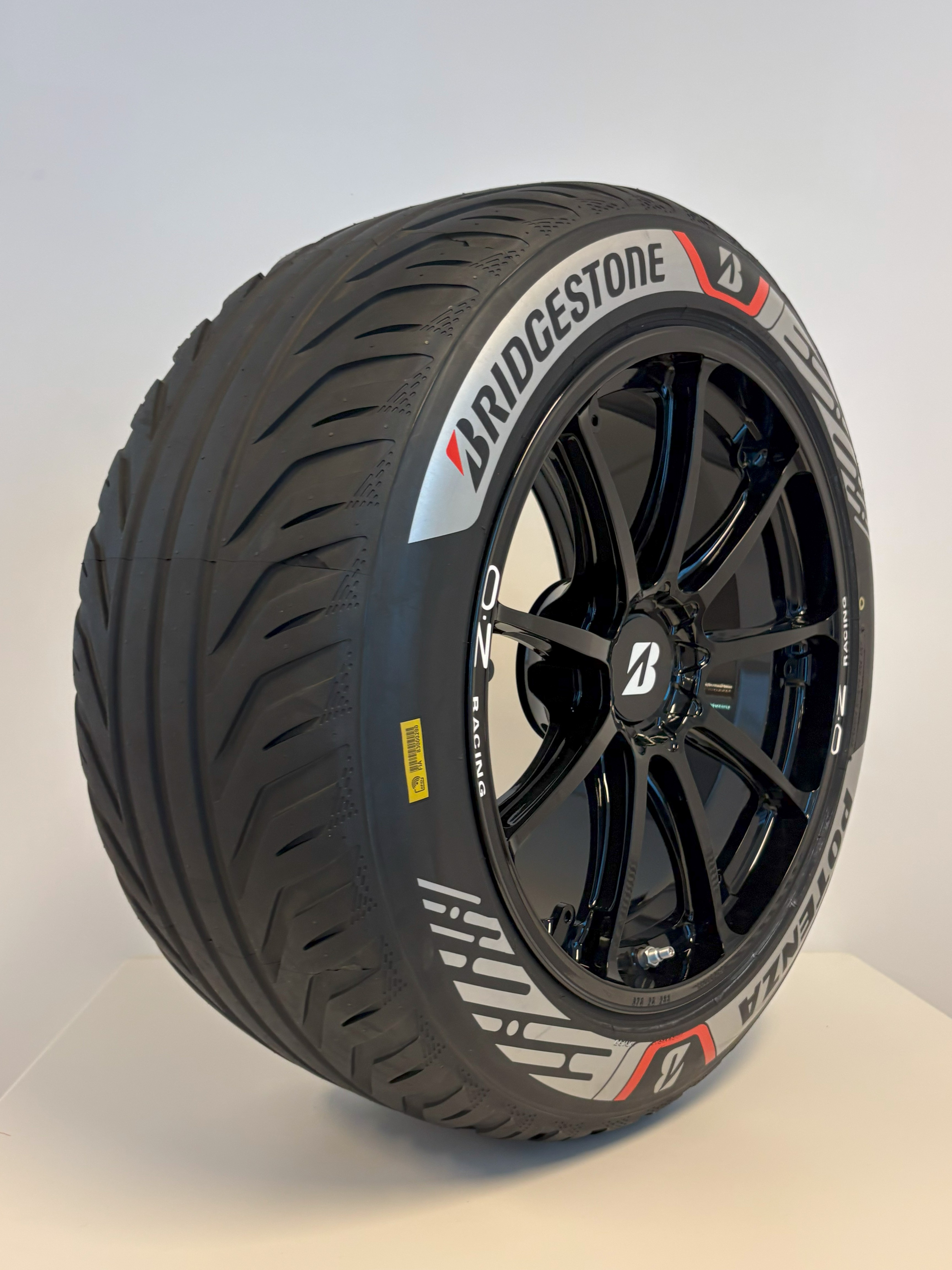 搏天族 POTENZA GEN4 for TYPHOON TYRE